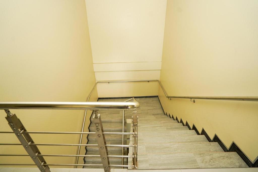 Oyo 1330 Hotel Cahaya 3 Brebek Εξωτερικό φωτογραφία