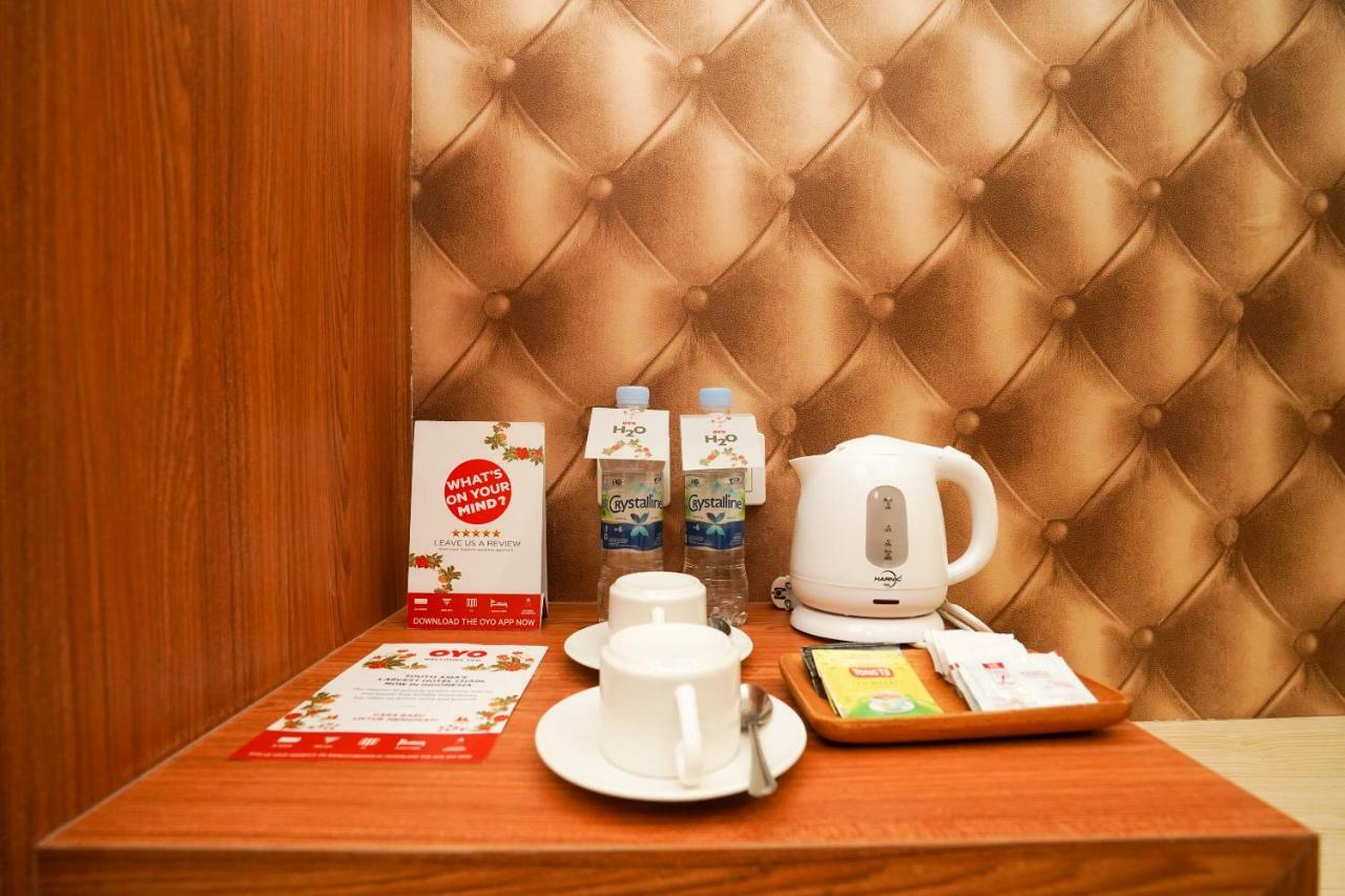 Oyo 1330 Hotel Cahaya 3 Brebek Εξωτερικό φωτογραφία